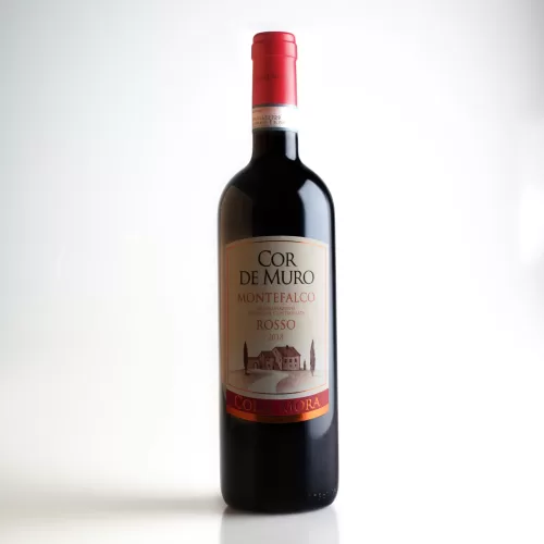 Bouteille Cor De Muro 2021, vin rouge sec, appellation Montefalco Rosso DOC, assemblage du Sangiovese, Sagrantino et Merlot. producteur Colle Mora, région Ombrie, pays Italie.